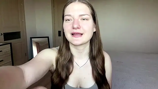 lizzzanatooo online show from June 2026 07:43:01 AM