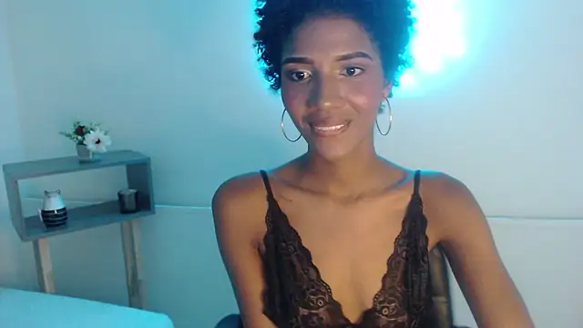 Snapshot of AlissonSmal chatting on June 2026 11:14:02 PM AlissonSmal online show from June 2026 11:14:02 PM