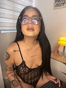 Snapshot of April_sutra chatting on July 2026 09:58:02 PM April sutra online show from July 2026 09:58:02 PM