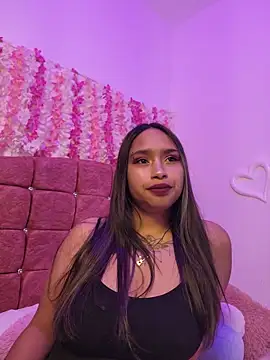 Snapshot of Evangeline_Salas chatting on July 2026 09:45:02 AM Evangeline Salas online show from July 2026 09:45:02 AM
