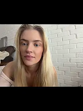 cherrythepie online show from May 2026 11:17:02 AM