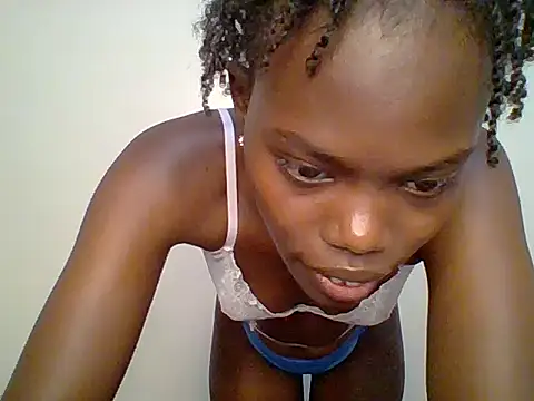 Snapshot of Sweet_quincy chatting on June 2026 09:50:01 PM Sweet quincy online show from June 2026 09:50:01 PM