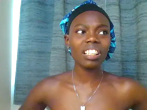 Snapshot of Sweet_quincy chatting on July 2026 09:35:01 AM Sweet quincy online show from July 2026 09:35:01 AM