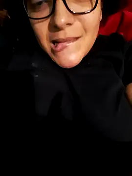 bruninhasurfi online show from July 2026 04:56:01 PM