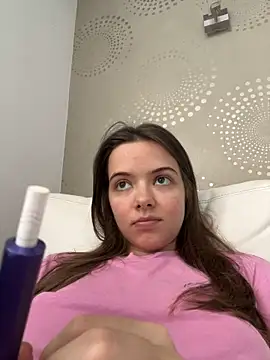 AGirlFromNarnia online show from June 2026 08:39:01 AM