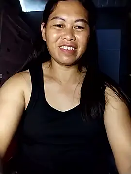 Snapshot of -Hatybi- chatting on June 2026 10:06:02 AM -Hatybi- online show from June 2026 10:06:02 AM