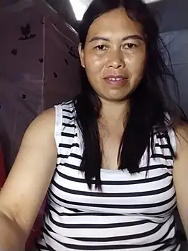 Snapshot of -Hatybi- chatting on June 2026 04:26:02 AM -Hatybi- online show from June 2026 04:26:02 AM