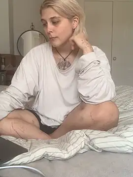 Ella Bloom online show from June 2026 10:08:02 AM