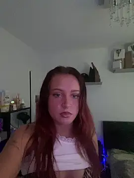 Snapshot of PoisonIvy_x chatting on June 2026 12:40:02 PM PoisonIvy x online show from June 2026 12:40:02 PM