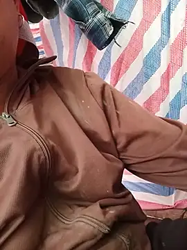 Snapshot of Henry-2k chatting on June 2026 05:59:01 AM Henry-2k online show from June 2026 05:59:01 AM