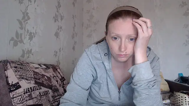 Snapshot of Luna_Bliiss chatting on June 2026 02:33:01 PM Luna Bliiss online show from June 2026 02:33:01 PM