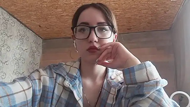 OliviaMoment online show from June 2026 10:08:01 AM
