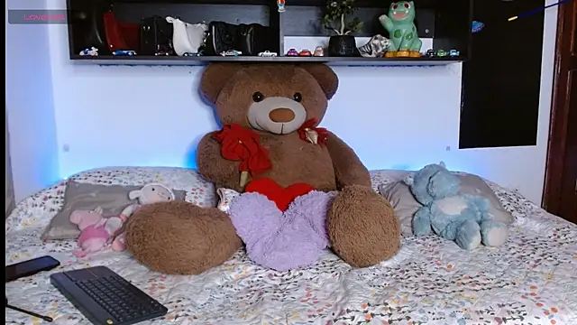 Snapshot of Laila_bunny chatting on July 2026 11:22:01 PM Laila bunny online show from July 2026 11:22:01 PM
