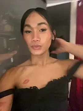 bigcock janine online show from June 2026 04:22:01 PM