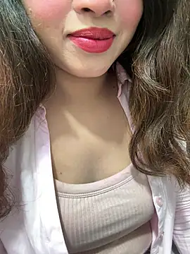 Snapshot of Yours_riya11 chatting on July 2026 04:30:01 AM Yours riya11 online show from July 2026 04:30:01 AM