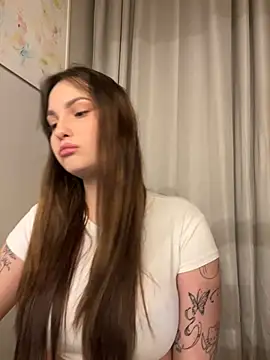 Reilbellll online show from July 2026 11:19:01 PM