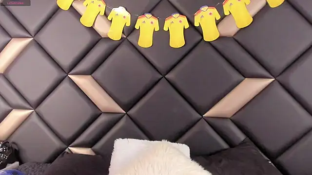 AdrianaHarlow online show from July 2026 07:16:02 PM