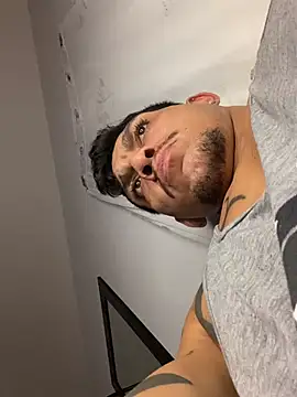 Snapshot of Tatuadomoreno23cm chatting on June 2026 01:00:02 AM Tatuadomoreno23cm online show from June 2026 01:00:02 AM
