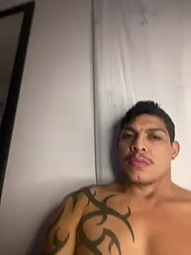 Snapshot of Tatuadomoreno23cm chatting on July 2026 07:53:02 PM Tatuadomoreno23cm online show from July 2026 07:53:02 PM