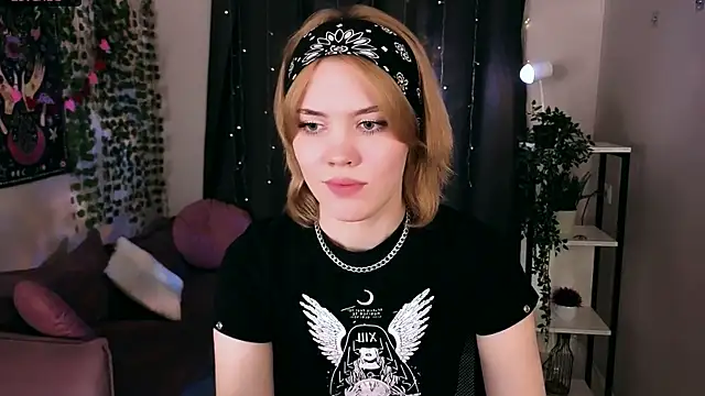Milena Stasym online show from June 2026 06:16:02 AM