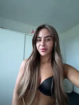 Nikola Olivia online show from June 2026 08:25:02 PM