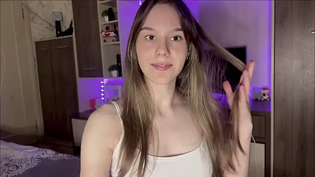 RinaRight   online show from May 2026 08:54:02 PM