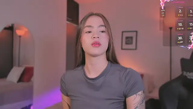 LizzyColins online show from July 2026 07:24:01 PM