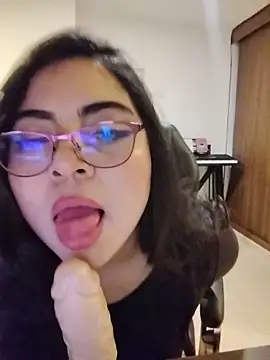 Roxxy Sade online show from June 2026 12:15:01 AM