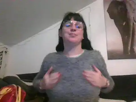 Snapshot of sexujuly88 chatting on December 2024 10:03:02 PM sexujuly88 online show from December 2024 10:03:02 PM