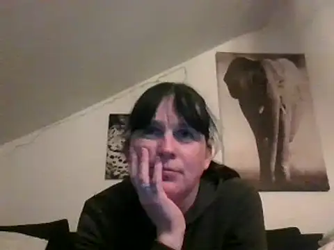 Snapshot of sexujuly88 chatting on February 2025 10:14:02 PM sexujuly88 online show from February 2025 10:14:02 PM