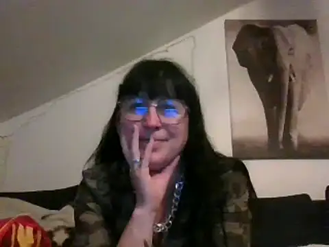 Snapshot of sexujuly88 chatting on February 2025 09:59:01 PM sexujuly88 online show from February 2025 09:59:01 PM