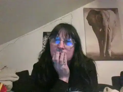 Snapshot of sexujuly88 chatting on February 2025 10:15:02 PM sexujuly88 online show from February 2025 10:15:02 PM