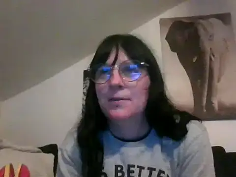 Snapshot of sexujuly88 chatting on October 2025 09:25:02 PM sexujuly88 online show from October 2025 09:25:02 PM