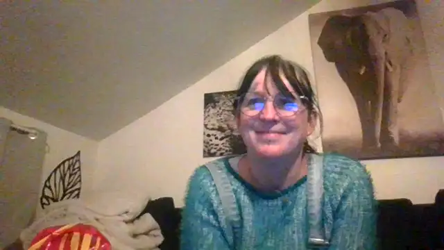 Snapshot of sexujuly88 chatting on November 2025 10:34:02 PM sexujuly88 online show from November 2025 10:34:02 PM