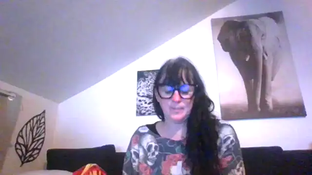 Snapshot of sexujuly88 chatting on November 2025 10:14:01 PM sexujuly88 online show from November 2025 10:14:01 PM