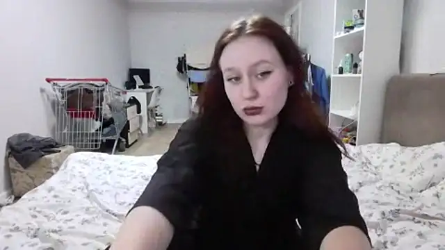 LoiseLovetto online show from June 2026 05:23:01 PM