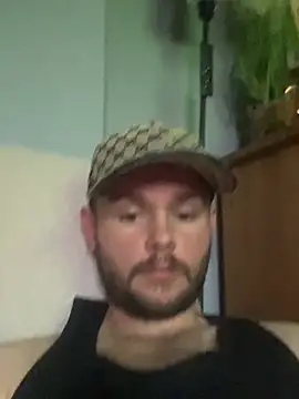 Snapshot of Ronnie153 chatting on July 2026 04:42:02 AM Ronnie153 online show from July 2026 04:42:02 AM
