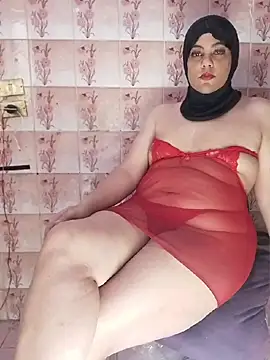 Snapshot of LenaQPeach chatting on June 2026 10:50:02 AM LenaQPeach online show from June 2026 10:50:02 AM