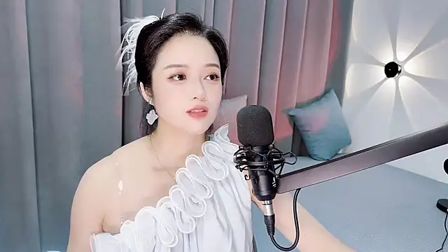 Momo-Wow online show from July 2026 06:05:01 AM