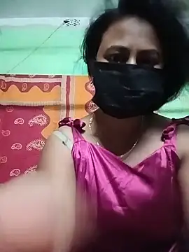 Sayanichatterjee024 online show from June 2026 07:32:01 AM