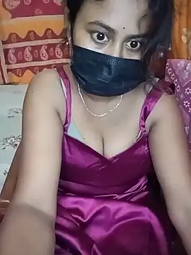 Sayanichatterjee024 online show from June 2026 12:33:01 PM