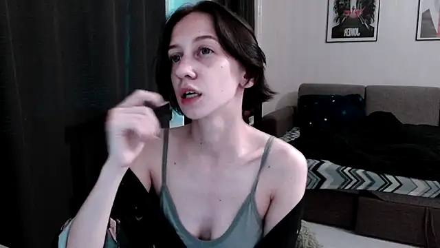 Snapshot of secrettt_poison chatting on July 2026 04:20:01 PM secrettt poison online show from July 2026 04:20:01 PM