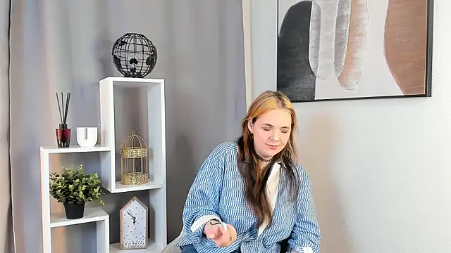 Snapshot of RoselynSalsa chatting on June 2026 02:33:01 PM RoselynSalsa online show from June 2026 02:33:01 PM