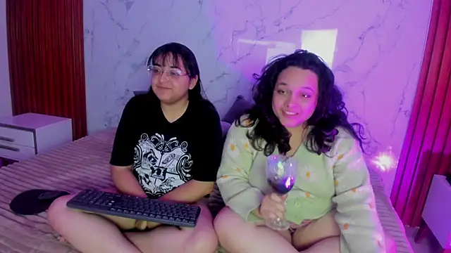 genesis y moon online show from June 2026 03:31:02 AM