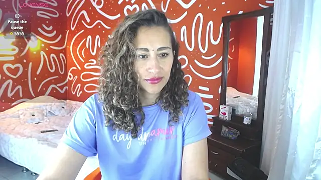 afrodita marin online show from July 2026 10:17:02 AM