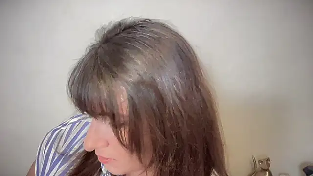 Snapshot of maddiliz chatting on February 2025 02:04:01 AM maddiliz online show from February 2025 02:04:01 AM