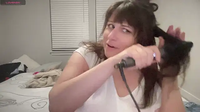 Snapshot of maddiliz chatting on March 2025 01:39:01 AM maddiliz online show from March 2025 01:39:01 AM