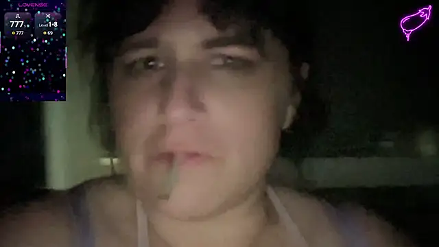 Snapshot of maddiliz chatting on March 2025 04:26:01 AM maddiliz online show from March 2025 04:26:01 AM