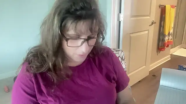 Snapshot of maddiliz chatting on September 2025 04:43:01 PM maddiliz online show from September 2025 04:43:01 PM