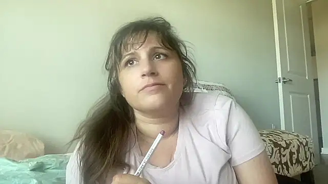 Snapshot of maddiliz chatting on October 2025 04:37:01 PM maddiliz online show from October 2025 04:37:01 PM